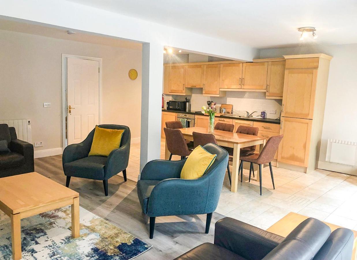 Old Court Holiday Homes Terryglass - Sleeps 6 By Trident Holiday Homes Экстерьер фото