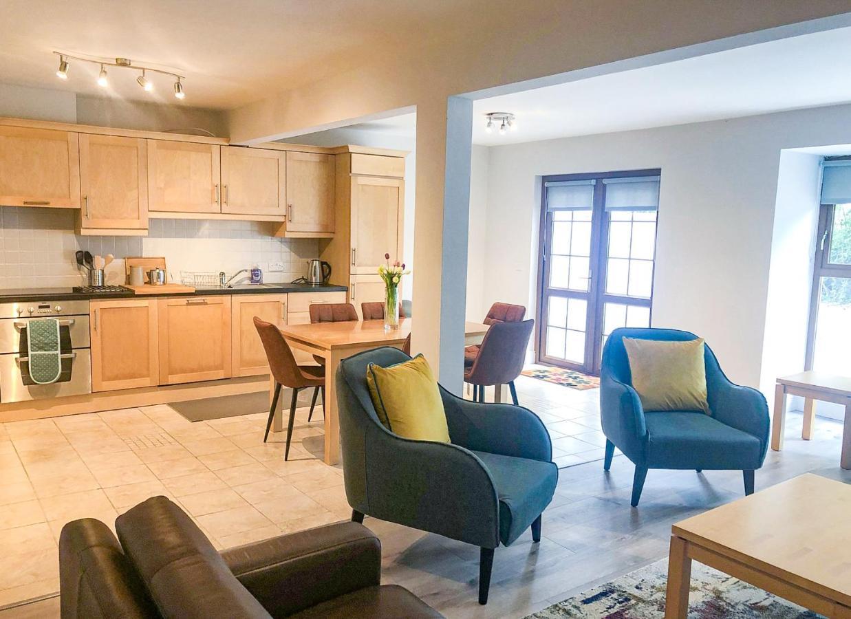 Old Court Holiday Homes Terryglass - Sleeps 6 By Trident Holiday Homes Экстерьер фото