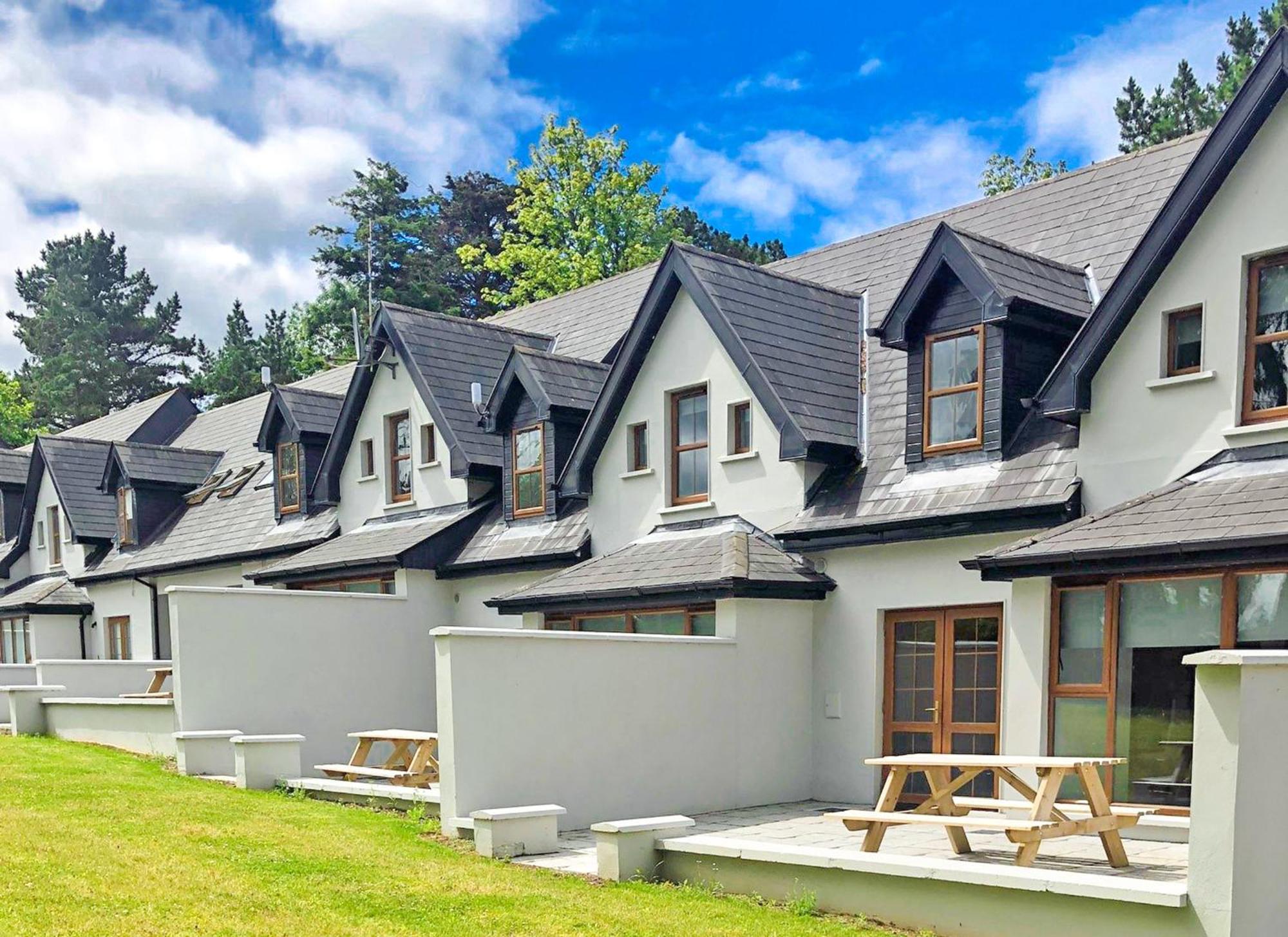 Old Court Holiday Homes Terryglass - Sleeps 6 By Trident Holiday Homes Экстерьер фото